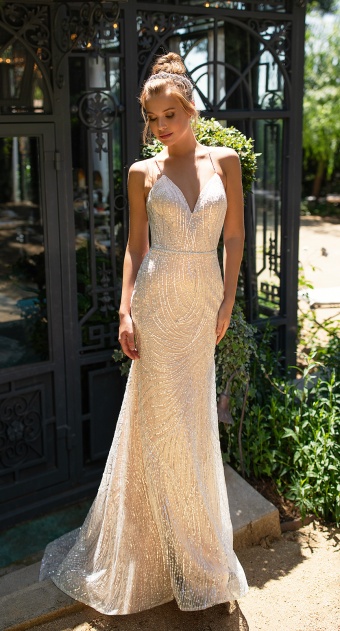 'THE PERFECT WEDDING DRESS BASED ON YOUR ENGAGEMENT RING STYLE' Image #6