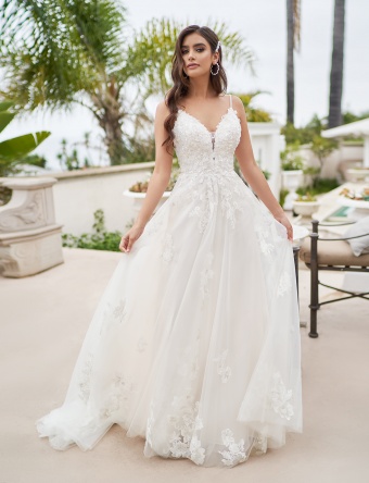 'Affordable Lace Wedding Dresses That You’ll Love' Image #2