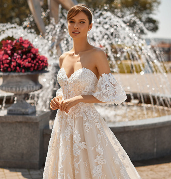 'Different Wedding Dress Neckline Trends & Styles | Val Stefani' Image #2