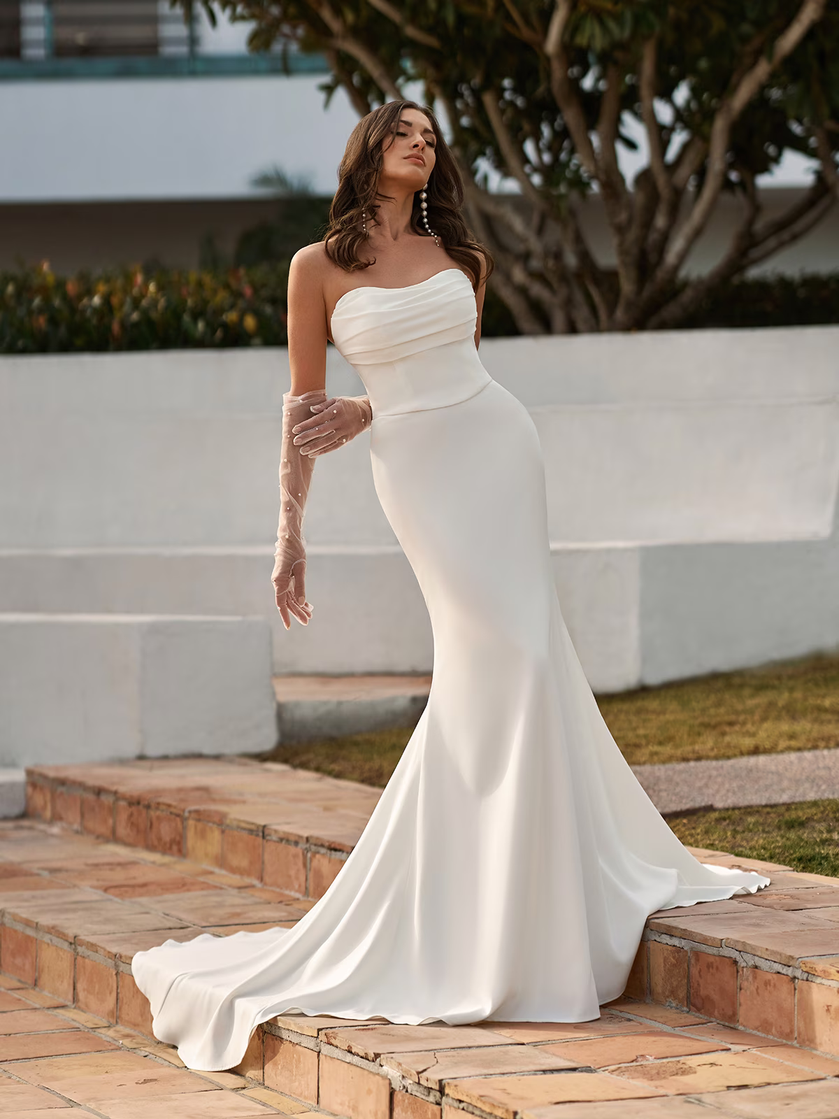 detachable pearl gloves