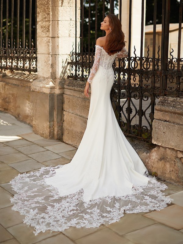 Friday Favorites - Fabulous Frocks Bridal