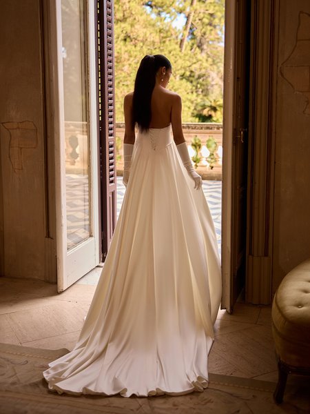 ValStefani HERA Open back with half lace-up bodice with chapel detachable train