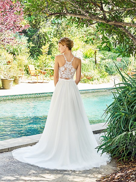 Simply Val Stefani S2065 soft tulle A-line bridal skirt with couture band and zipper closure Simply Val Stefani S2065 soft tulle A-line bridal skirt with couture band and zipper closure