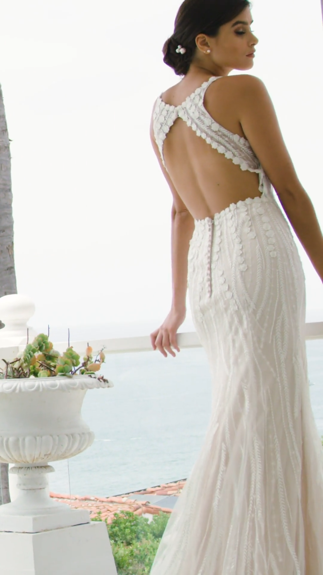 Style HORIZON romantic 3D floral lace appliques over vine lace and net sweetheart neck mermaid bridal gown Style HORIZON romantic 3D floral lace appliques over vine lace and net sweetheart neck mermaid bridal gown
